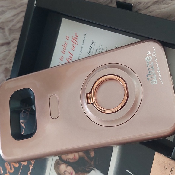 ALLURE - Picture 5 of 6